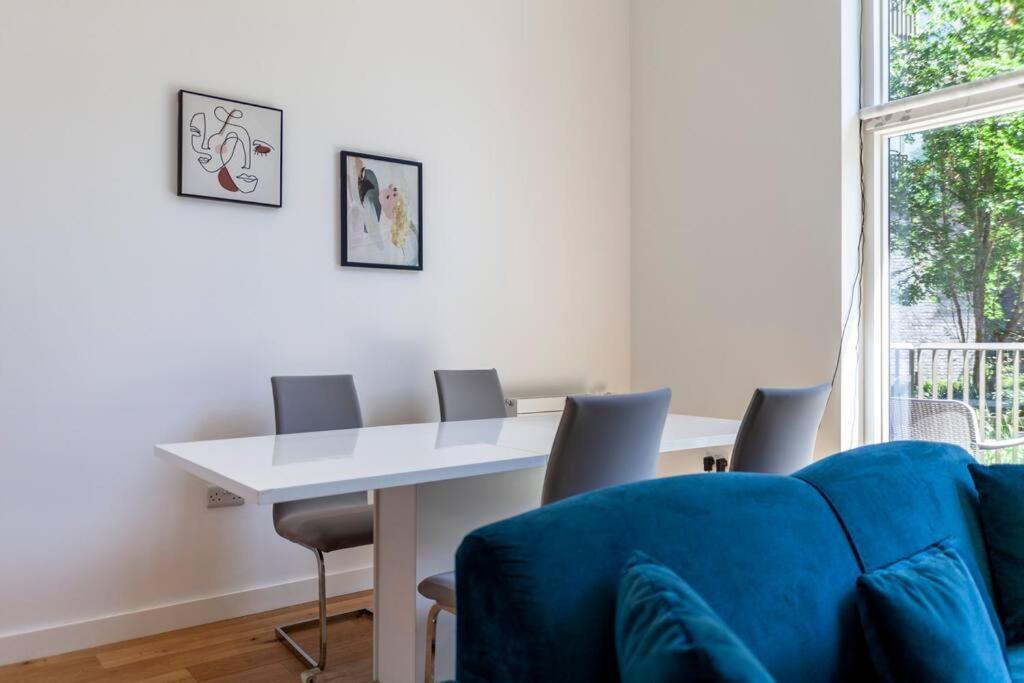 Apartamento Stunning New 3 Bdr Duplex Wbalcony, East Londres Exterior foto