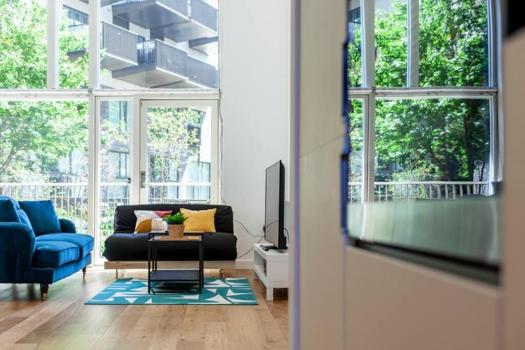 Apartamento Stunning New 3 Bdr Duplex Wbalcony, East Londres Exterior foto